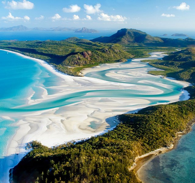 whitehaven-beach-whitsunday-island-australia